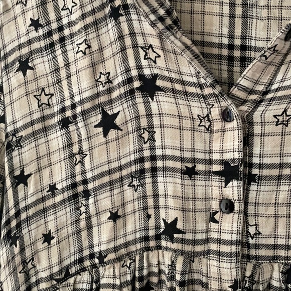 Oversized Flannel Blouse Button Down Tan, Black and White - Picture 5 of 5